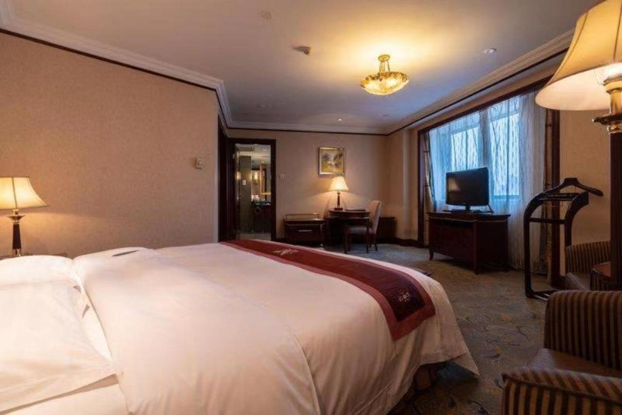 Golden Ocean Hotel Tianjin Exterior photo