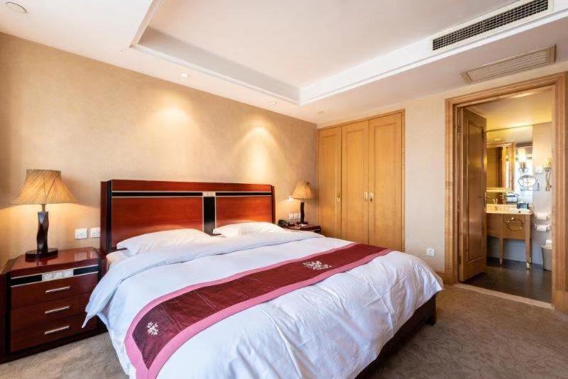 Golden Ocean Hotel Tianjin Exterior photo